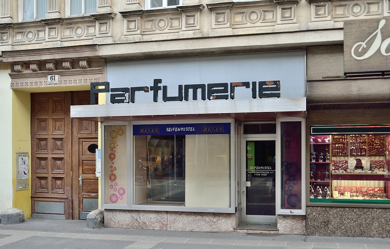 s.Oliver‑Parfum wird Bestseller bei dm & Rossmann – frischer Wäsche‑Duft überzeugt